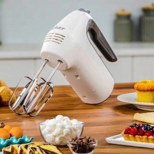 Batidora de Mano 6 Velocidades Oster FPSTHM3532-013 - Image 4