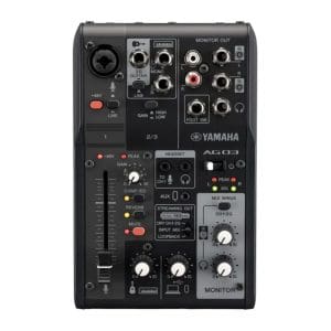 Kit de live streaming Consola + Audífonos + Micrófono AG03MK2 Yamaha - Image 3